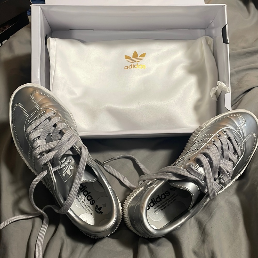 Adidas limited addition sambarose w